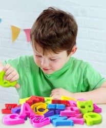 4348 *Braille ABC Magnético de Plástico* (5 cm.) 26 Pcs.