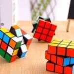 4274 *Rubik 3×3 e/Bolsa* (5×5 cm.)