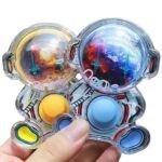 3281 *Water Game ASTRONAUTA* (7.5×10.5 cm.) INDIVIDUAL.