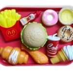 13L23 *Charola c/Hamburguesa y Accesorios* (19.5×26 cm.)11 Pcs.