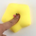 0460 *Estrella Squishy* (10×9 cm.) 3 Colores Diferentes.