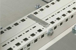 TS 8800.400 RITTAL ABRAZADERA DE ENSAMBLAJE HORIZONTAL PARA TS/TS, TS/PS