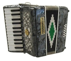Acordeon de Teclas Farinelli con 25 Teclas Varios Colores (1302)