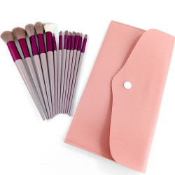 ESTUCHE CON BROCHAS