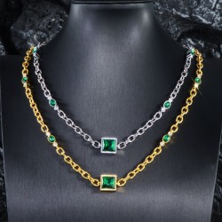 Helloice Collar de diamantes de talla princesa y talla ovalada de color verde esmeralda