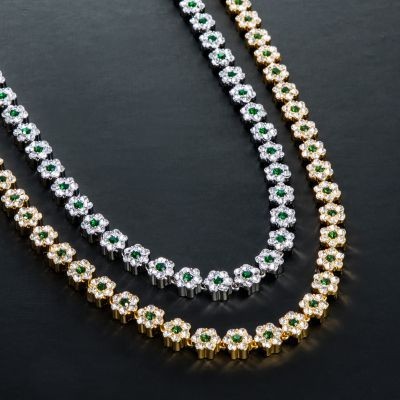 Helloice Cadena de eslabones con forma de flor y piedra verde helada de 10 mm