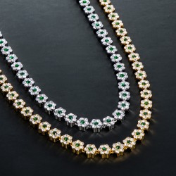 Helloice Cadena de eslabones con forma de flor y piedra verde helada de 10 mm