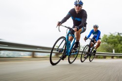 BICICLETA RUTA GIANT DEFY 1 DISC SHIMANO 105 2016