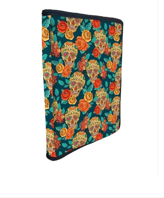 Funda Porta Libros de Tela Calaveras y Flores