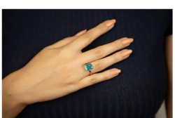 Anillo Amalia azul de plata .925 bañado en oro rosa de 18K talla 6.