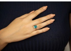 Anillo Amalia azul de plata .925 bañado en oro rosa de 18K talla 8.