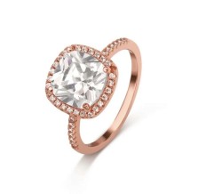Anillo Mya rosegold hecho de plata .925 bañado en oro rosa 18K talla 6
