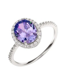 Anillo Pia lila hecho de plata .925 con baño de platino talla 6.
