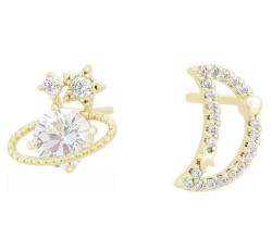 Aretes Asimétricos Saturno y Luna Cristales Oro 14K Laminado Dorado