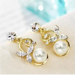Aretes Con Perlas Y Cristales Oro 18k Laminado Dorado