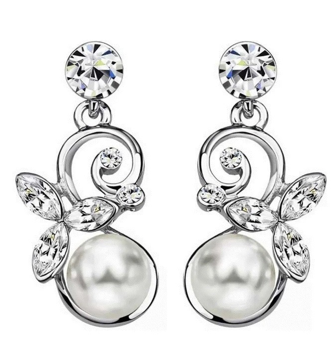 Aretes Con Perlas Y Cristales Oro 18k Laminado Blanco