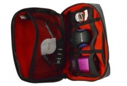 Naceb Kit de Viaje con Cargador Portátil NA-0401, 4400mAh, Negro