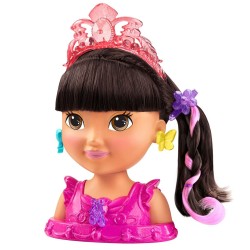 Dora Peinados y Estilo