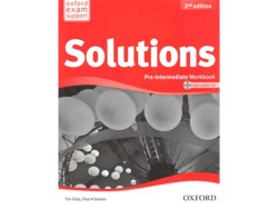 Solutions Pre Intermédiate Workbook con CD