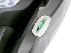 Base para autoasiento Chicco negra