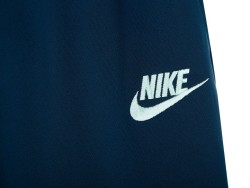 Conjunto deportivo Nike para niño