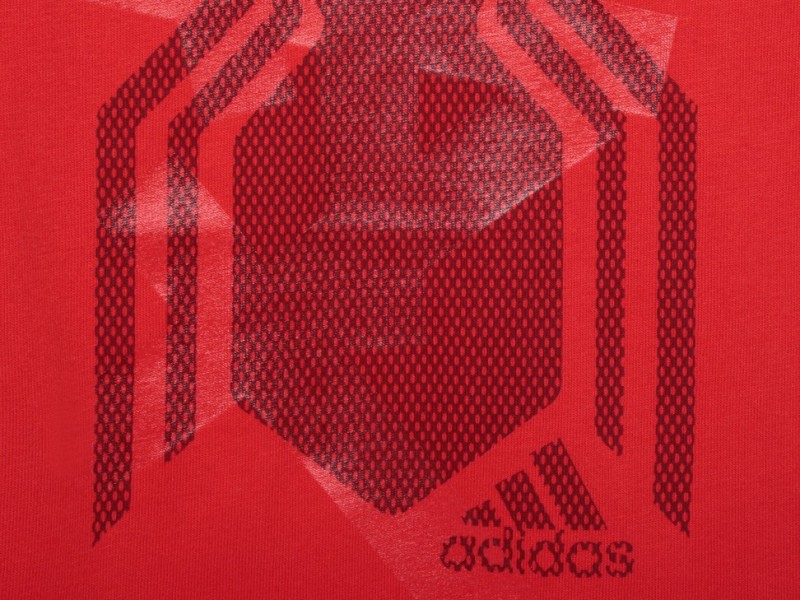 Playera Adidas Spider Man para niño