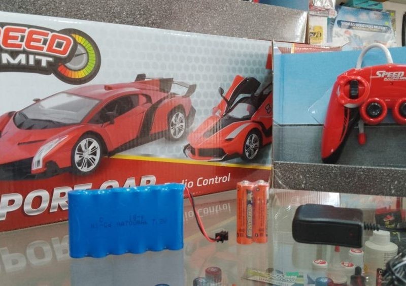 Sport Car De Radio Control Color RojoEscala 1 A 10