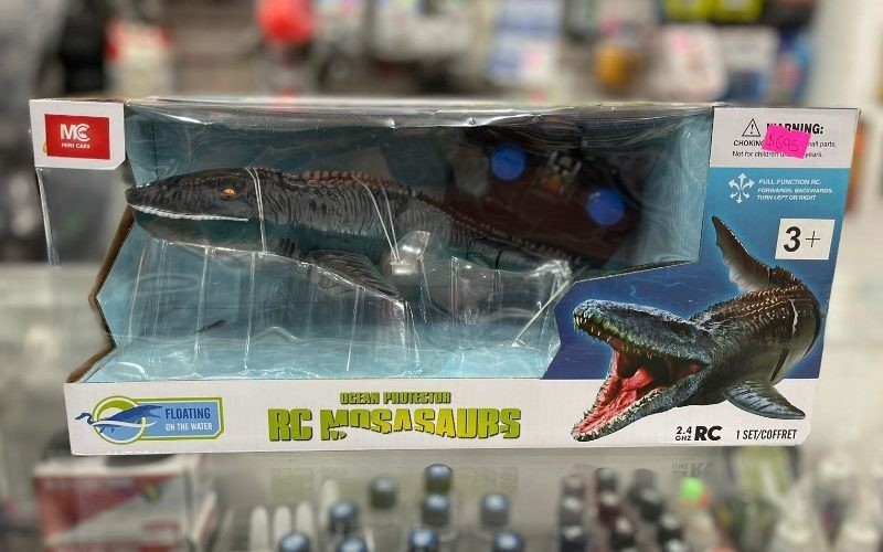 RADIO CONTROL MOSASAURUS FLOTA EN EL AGUA