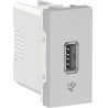 Toma USB 2.0 para carga 1 A. Aluminio
