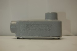 CONDULET SERIE 9 LB C/T. DE 13MM (1/2), MCA. CHD.