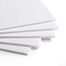 Coroplast blanco 4 mm 650 g 1.22 x 2.44 m - Placa