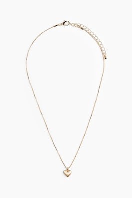 Collar con dije de corazón