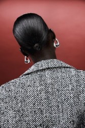 Aretes de aro gruesos
