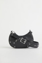 Bolso pequeño con correa