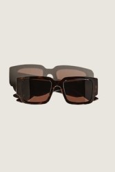 Lentes de sol cuadrados