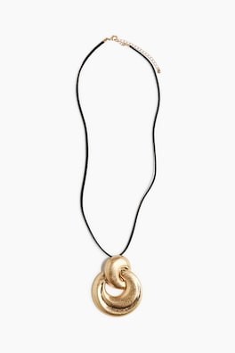 Pendant necklace