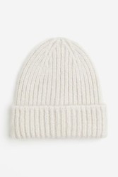 Gorro en tejido acanalado