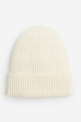 Gorro en tejido acanalado