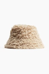 Gorro pescador en tejido peluche