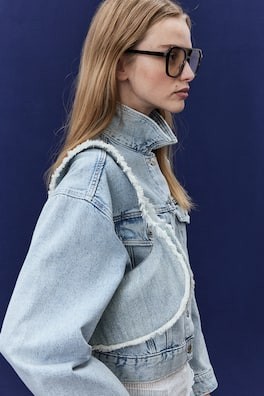Bolso de denim con borde deshilado