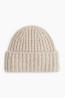 Gorro en tejido acanalado