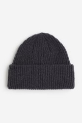 Gorro en tejido acanalado
