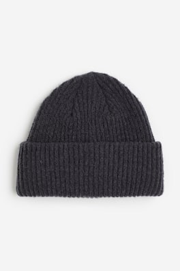 Gorro en tejido acanalado