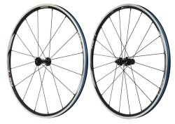 Juego de Ruedas para Ruta Shimano WH-RS11 10-11V