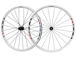 Set de Ruedas Armadas Ruta WH-R501-30 8-9-10 Velocidades Blanca Roja